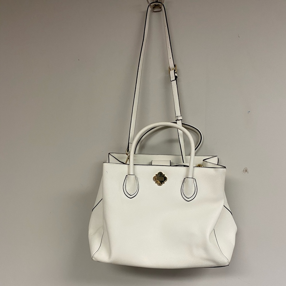 Crown & Ivy Clasp Shoulder Bag - Picture 8 of 8